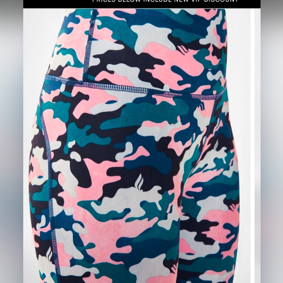 NWT Fabletics Define PowerHold® High-Waisted 7/8 Legging  teal camo print size s - Picture 2 of 3